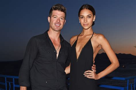 Robin Thicke Gets Tattoo of Fiancee April Love Gearys Naked Bod